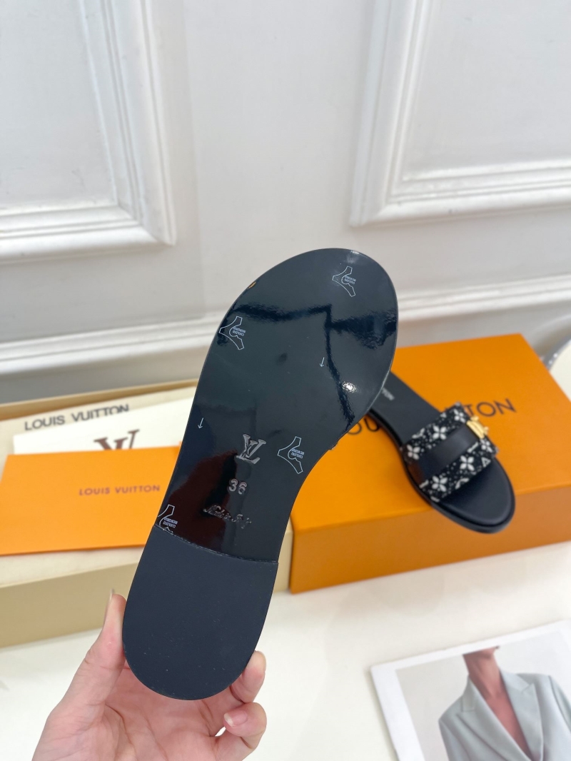 Louis Vuitton Slippers